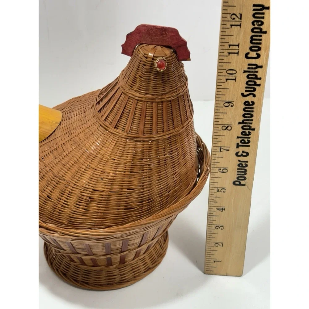 Vintage Wicker Chicken‎ Basket Bamboo Splints with Lid